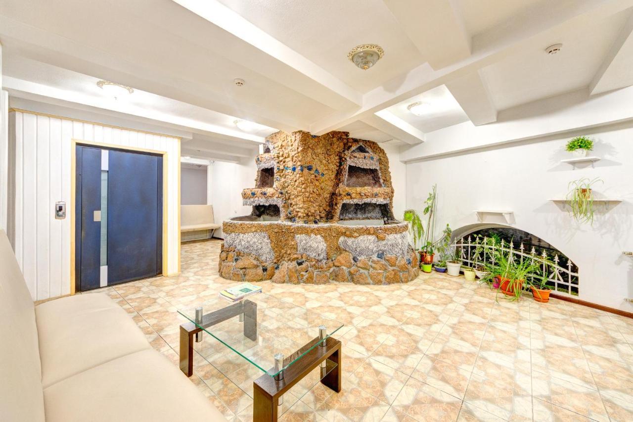 Hotel Zvezda Kiev Exterior foto