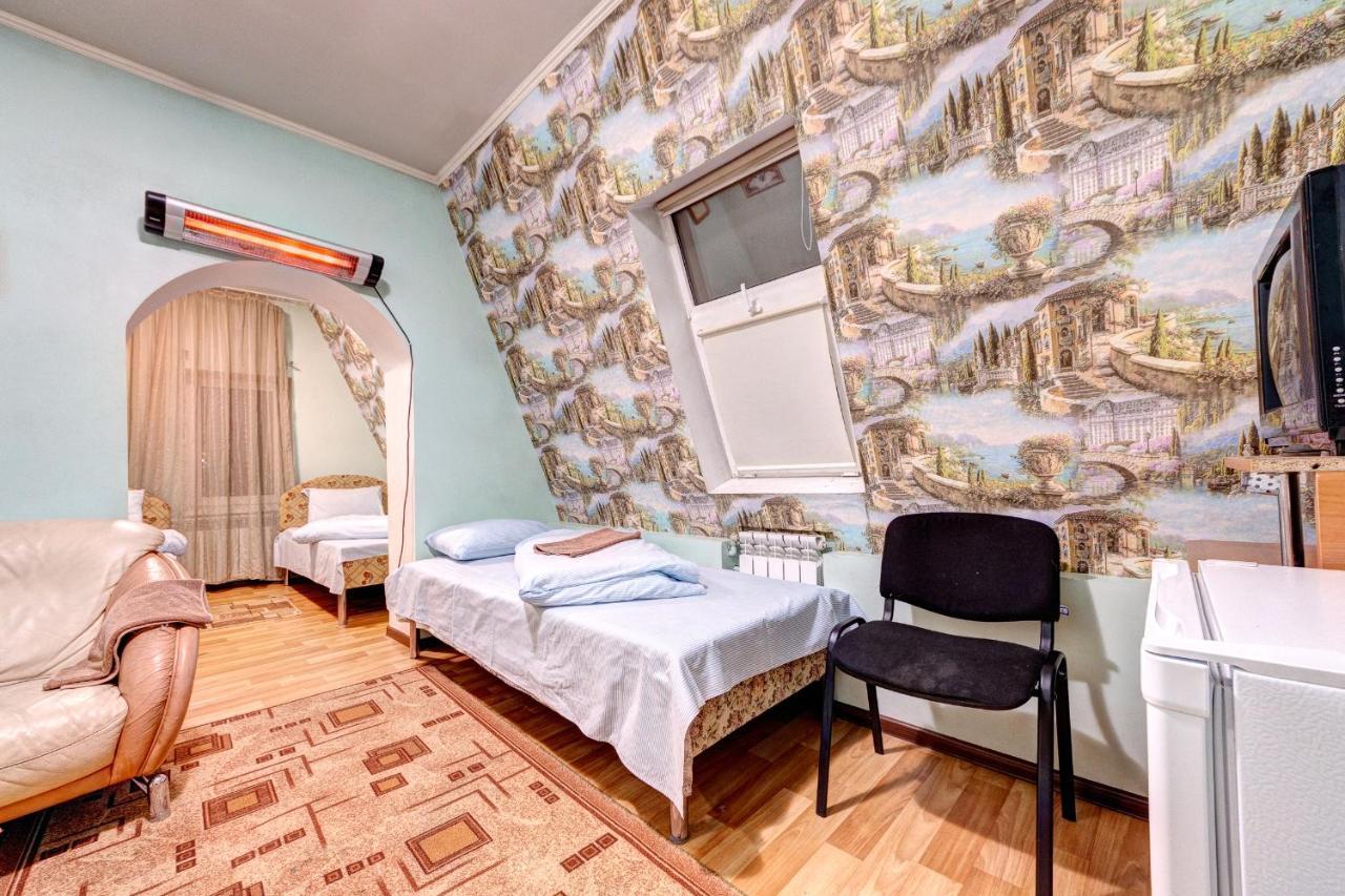 Hotel Zvezda Kiev Exterior foto